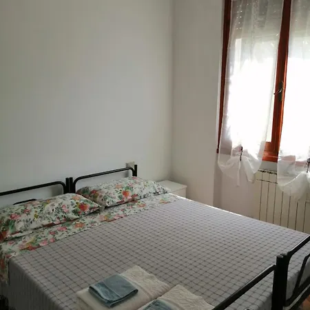 Appartamenti Fiumaretta Mt 200 Dalla Spiaggia Ameglia Exterior photo