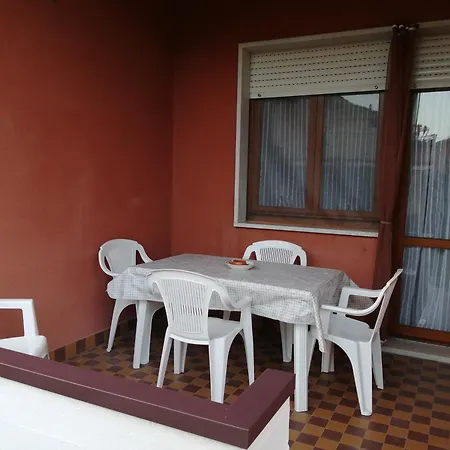 Appartamenti Fiumaretta Mt 200 Dalla Spiaggia Ameglia Exterior photo