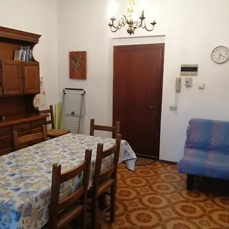 Appartamenti Fiumaretta Mt 200 Dalla Spiaggia Ameglia Exterior photo